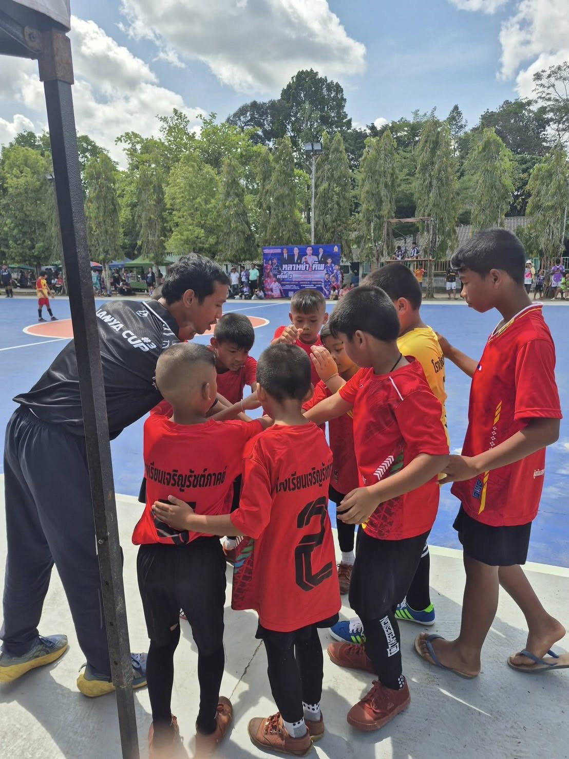 การแข่งขันฟุตซอลหลานย่าคัพ